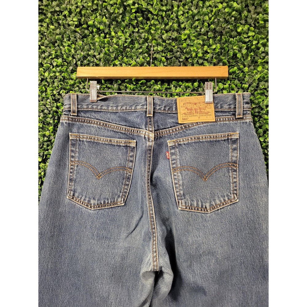 vtg LEVIS LOOSE STRAIGHT Leg 560 Jeans 14 // denim wash 90s straight leg vintage